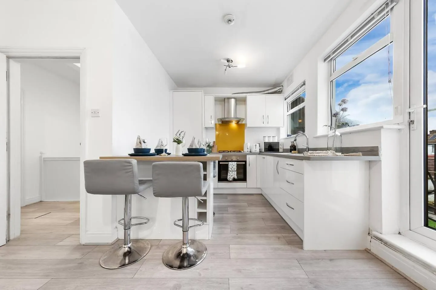 Powder Mill Retreat - 2Br Modern Flat For 4 Apartment Hanworth